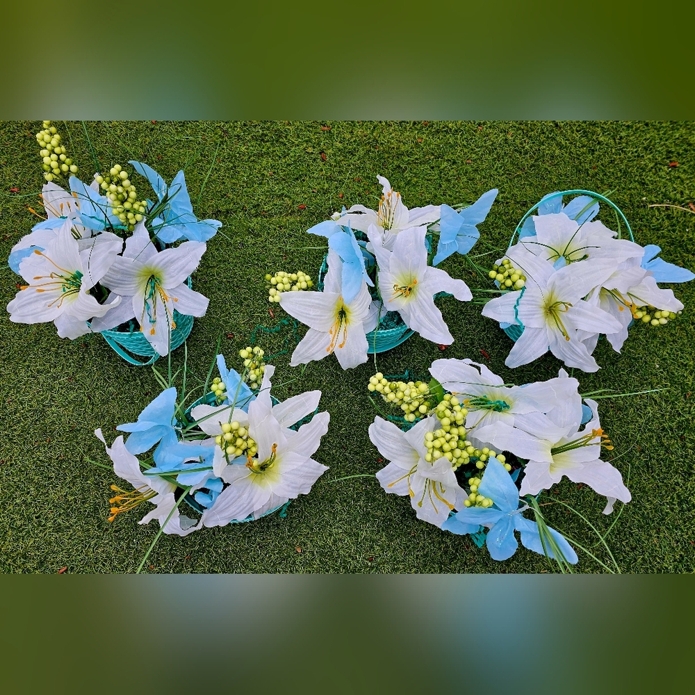 5 FLOWER CENTER PIECES